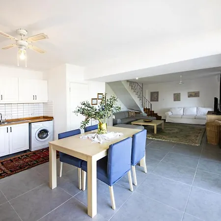 Gorgeous With Shared Pool In Gumusluk
