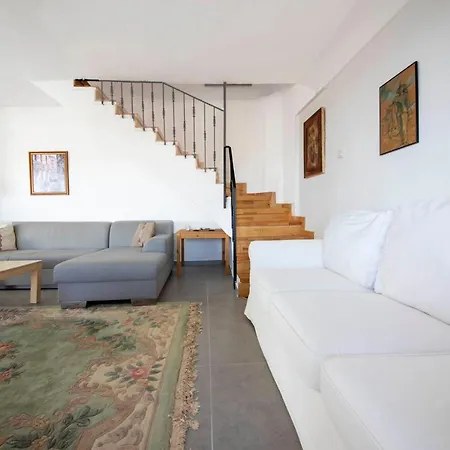 Gorgeous With Shared Pool In Villa Gümüşlük